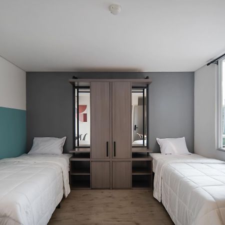 Aparthotel Cove Art Living Jakarta Exterior foto