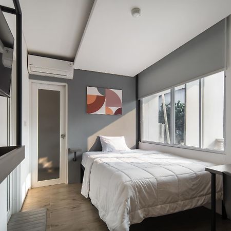 Aparthotel Cove Art Living Jakarta Exterior foto
